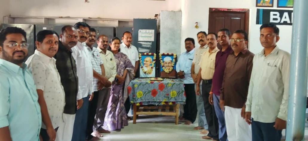 గాంధీ, శాస్త్రి బాటలో నడుద్దాం: బార్ అసోసియేషన్ ప్రెసిడెంట్ ఏలేటి రాంరెడ్డి!